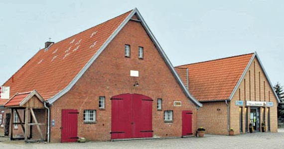 Der MarktTreff mit dem Dorfgemeinschaftshaus, der Mittelpunkt der Gemeinde Koberg.
